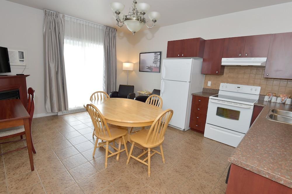 Les Pavillons Du Petit Manoir Du Casino Hotel La Malbaie Luaran gambar